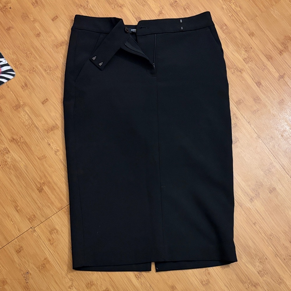 Express Classic Black Pencil Skirt